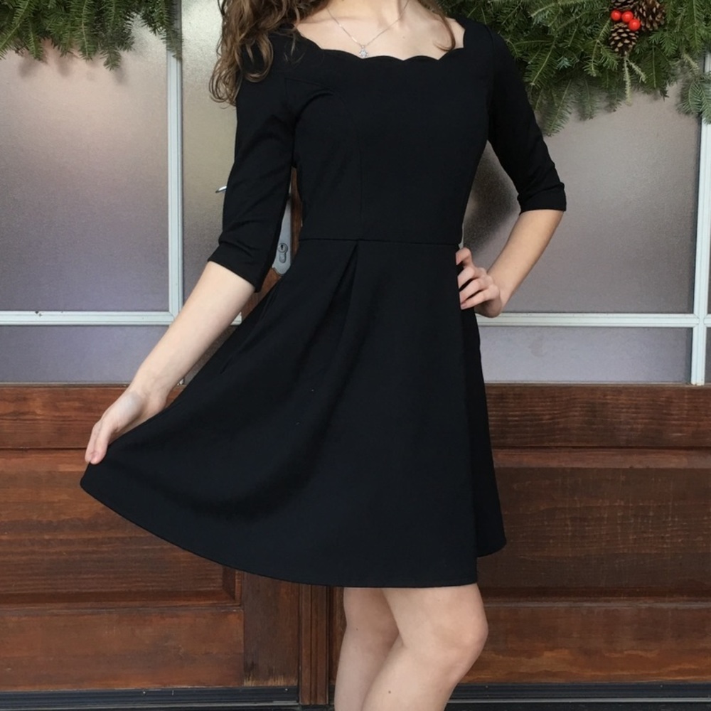 Scalloped Edge 3/4 Sleeve Dress (with pockets!)